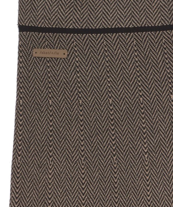 S44 F01au20 Brown 2