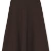 S52 F02au20 Brown