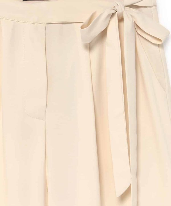 S05 P31 IVORY 2