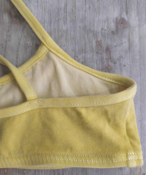 Detalle bikini amarillo rotated