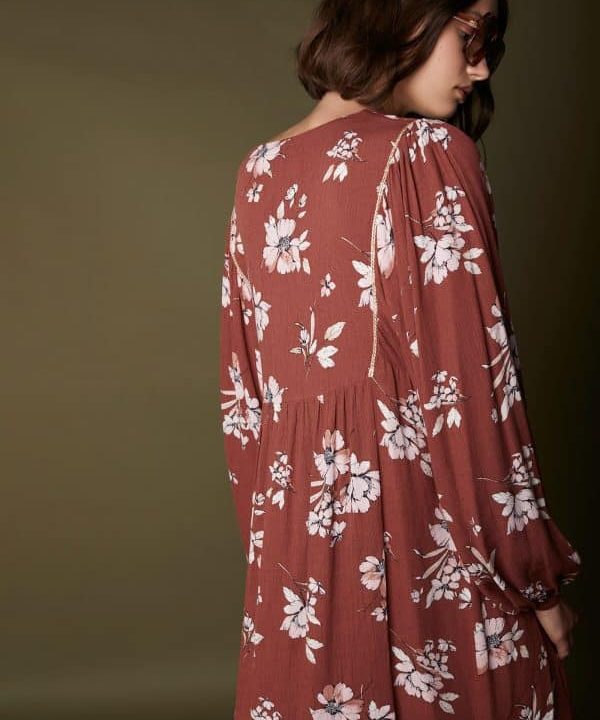 vestido midi floral