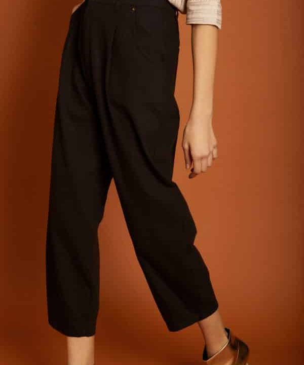 Pantalon slouchy negro Meisie