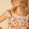 Blusa estampada Meisie M49B21 MGN 01 e1646390887437