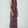 vestido largo tirantes estampado azul marino ecovero noelia skfk moda sostenible scaled e1656852724903