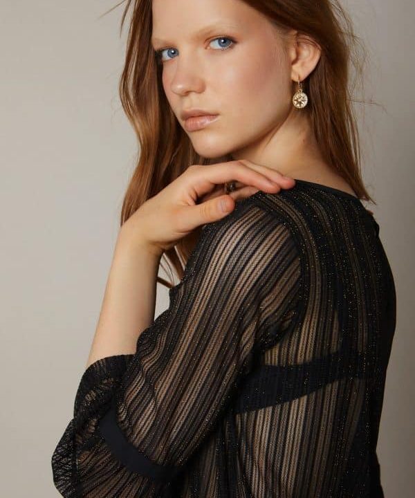 Blusa negra transparencia Meisie M74SB3BLK05 e1662912951198