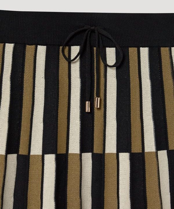 Falda midi punto Skatie S14 F02AU22 BLACK 3 e1663652470449