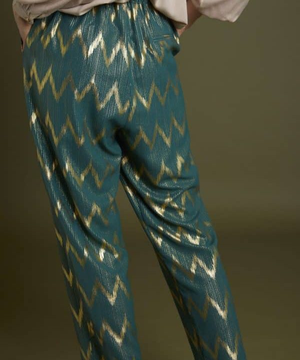 Pantalon meisie estampado gold M05P68KAL05 scaled e1662847420900