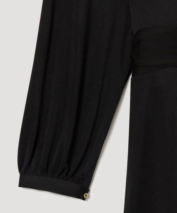 Vestido midi negro cruzado Skatie S02 V13AU22 BLACK 4 e1663527009379