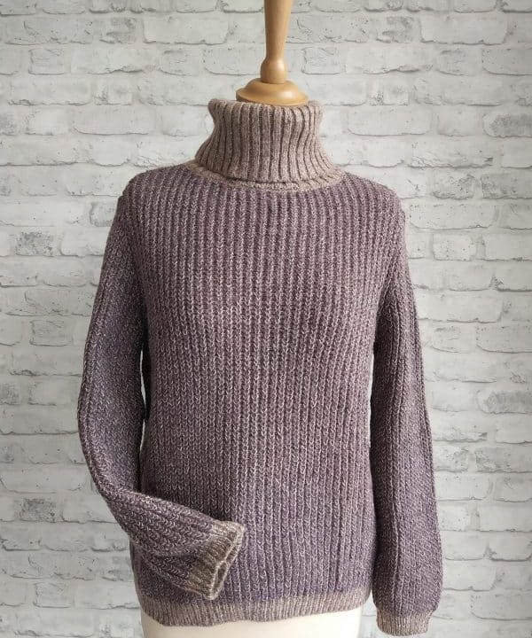 jersey tricot cuello vuelto Singular Barcelona malva e1666107024569