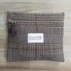 Monedero Clover Barcelona cuadro de Gales scaled e1672421951507