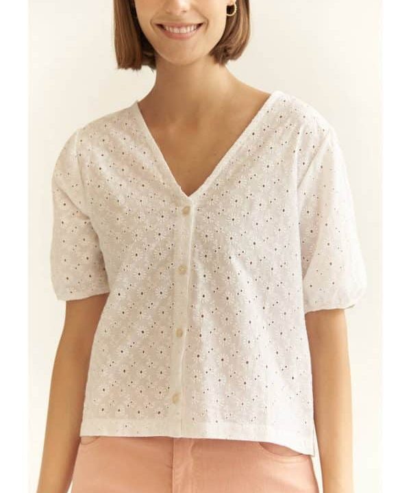 top parvula mus bombon blusa blanca bordado suizo e1676843217925