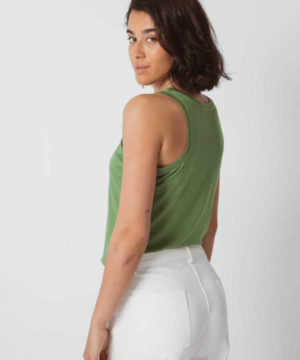 camiseta modal tencel hamar verde skfk wbc00130 s23g5 f2b scaled e1681936824683