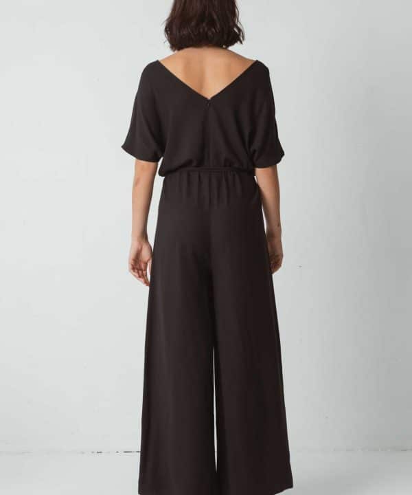 mono negro palazzo ecovero karitate skfk wtr00431 s232n f3b scaled e1682060751830