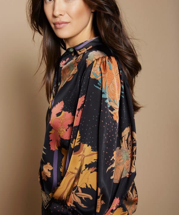 Blusa meisie saten estampado bordado M04B98 BLK 3 e1695130246484