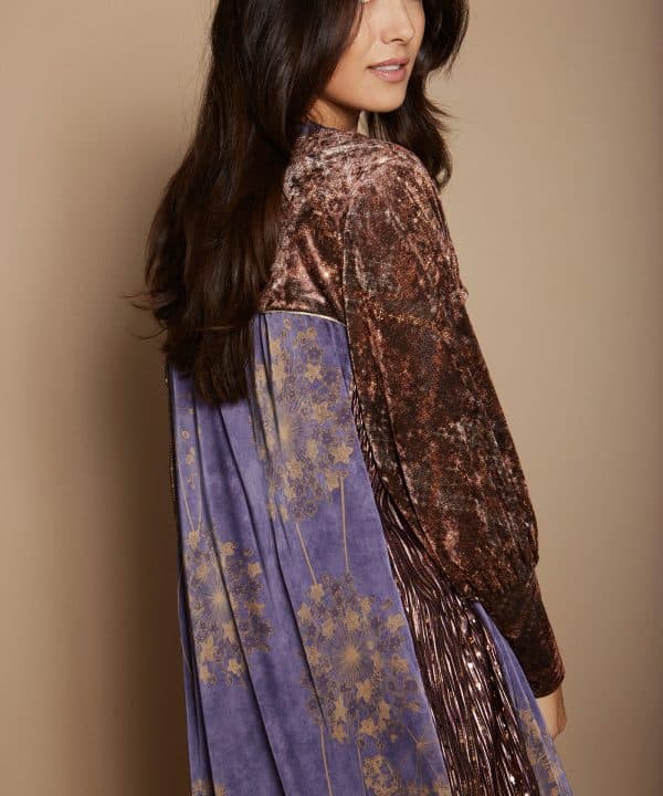 Caftan meisie bimateria lateral plisado malva M05KF24 PLU 2 e1695151978516