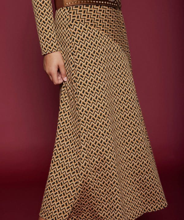 Falda midi larga meisie estampado geometrico M02F04 MMS 1adl e1695105696878