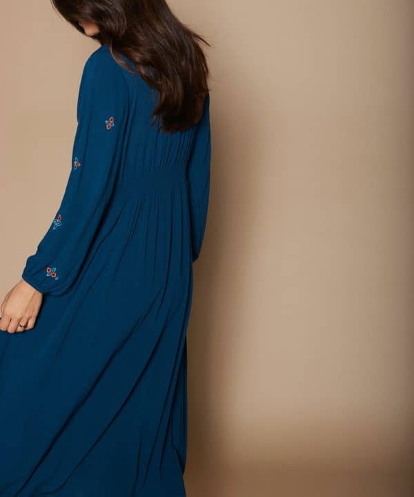Vestido meisie crepe bordado M04V28 TEL 4 e1695151189731