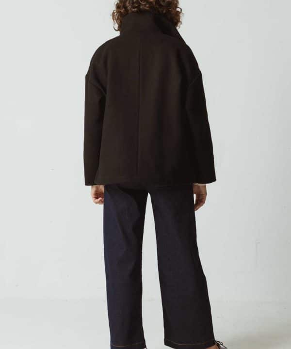 Abrigo corto negro julene skfk wct00009 2n f3b scaled e1697317544233