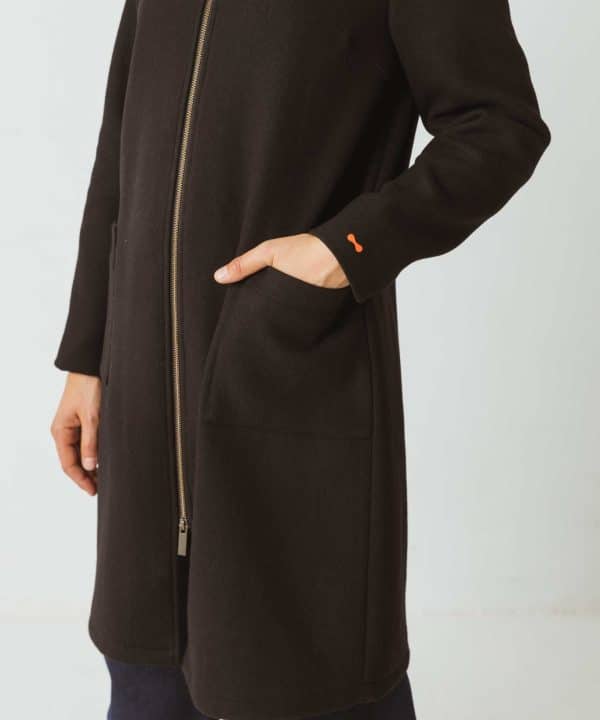 Abrigo negro katerina skfk wct00007 2n f4b scaled e1697316875377