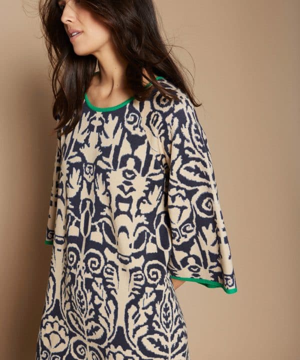 Vestido punto estampado Meisie M90K09 NGH 3 e1698601454661