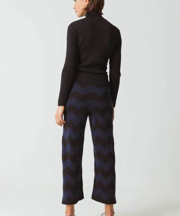pantalon punto algodon organico leitza skfk wtr00452 b9 f3b scaled e1697375251733