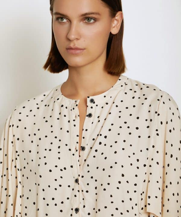 Camisa Skatie viscosa estampado dots S05B88 IVORY 2 e1708796288255