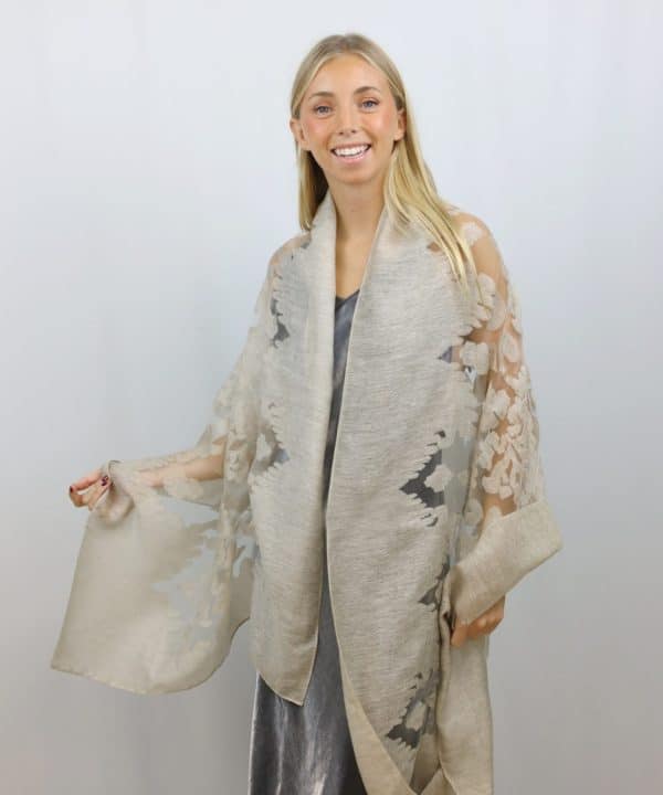 Estola pashmina fiesta Donatzelli beige 2897 C.1 scaled e1707682873797