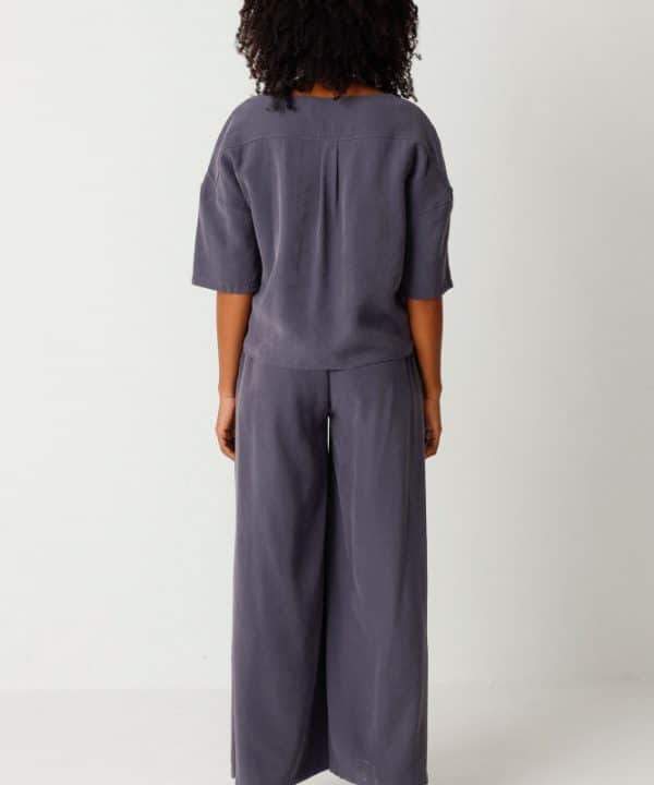camisa basoa SKFK manga corta gris oscuro e1709805741808