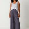 pantalon klodin SKFK gris oscuro tejido natural fresco comodo e1709763733109