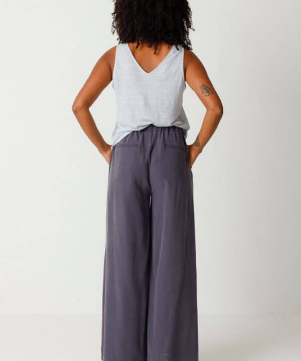 pantalon klodin SKFK palazzo gris oscuro primavera verano e1709763746707