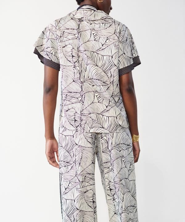 Pantalon skatie satinado estampado S05P108 KOHL 3 e1712833411773