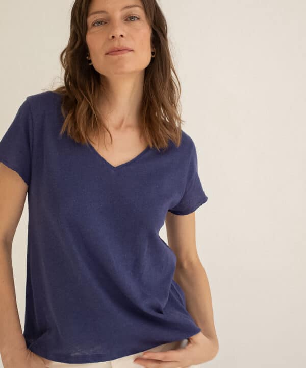 Camiseta basieco cuello pico mus bombon algodon y lino BAS PICOLI NAVY 1 e1740317156322