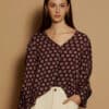 Blusa viscosa bordada Meisie M04B110 ROS 1 e1726606132184