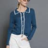 Cardigan corto Skatie acabadis a contraste S23 K28AW24 DCO 4 e1728233939934