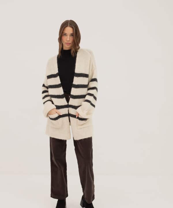 Cardigan oversize NABAO CRUDOYANTRACITA mus bombon e1729416348871