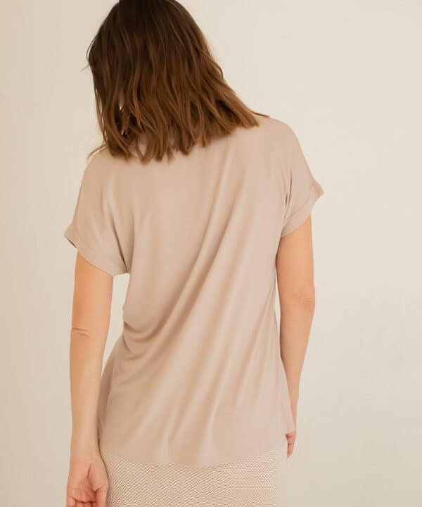 Camiseta mus bombon bimateria cuello pico MUS4 000865 e1740466534923