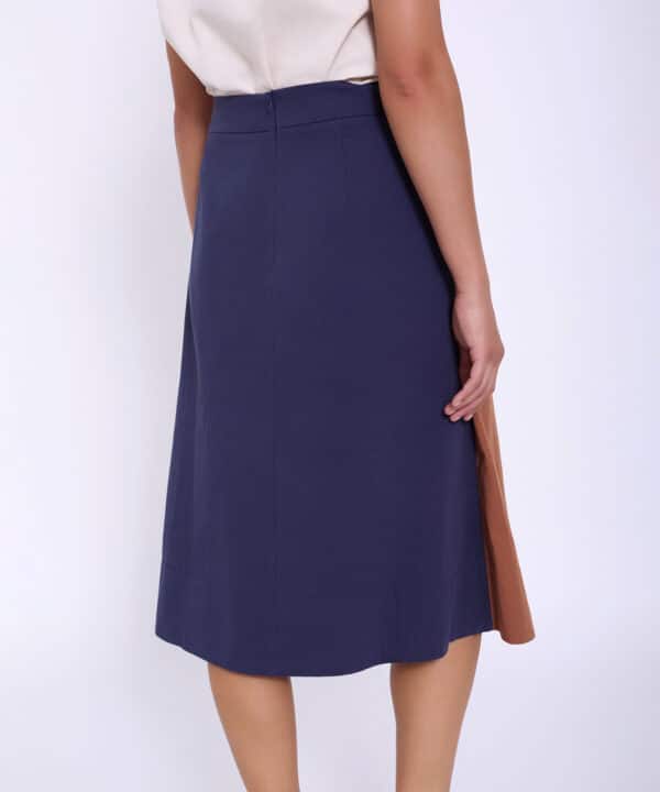Falda skatie cruzada popelin skatie midi S05F53RYL 4 e1742367891601