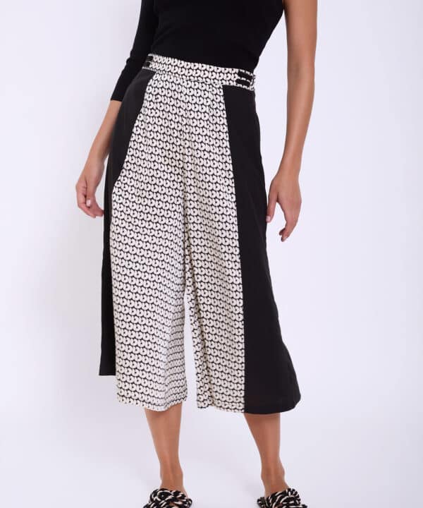 Pantalon skatie satinado estampado skatie S05P131BLK 2 e1741876726111