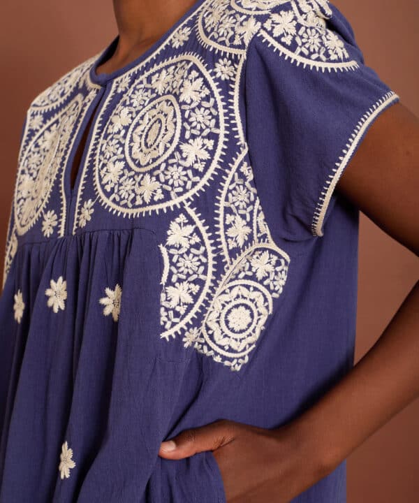 Vestido corto meisie meisie algodon bordado azul M04V31 VNS 3 e1743020108893