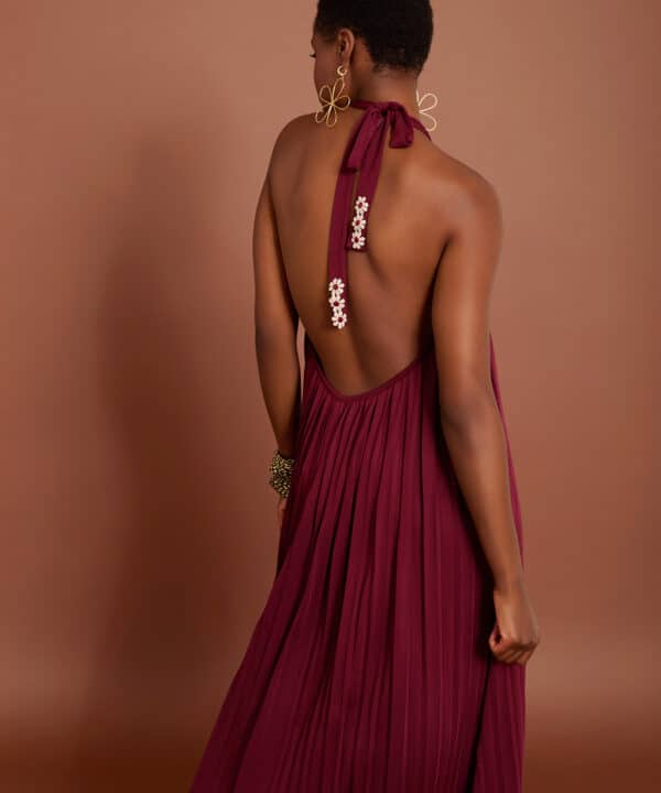 Vestido meisie plisado atado al cuello halter largo cereza meisie M02V20CHR 6 e1741269884706