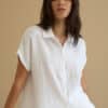 Camisa lino manga corta WHITSUN Mus Bombon WHITSUN BLANCO 2 e1747379760344