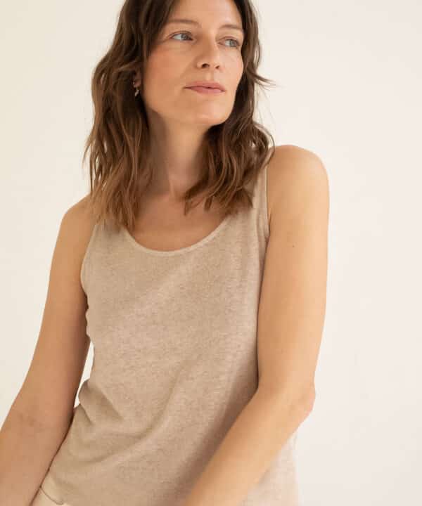 Camiseta tirantes lino Mus Bombon beige BAS TIRLI BEIGE 1 e1747376494451