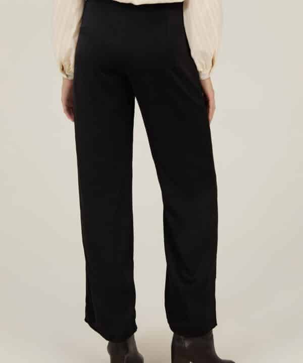 Pantalon negro meisie palazzo meisie M134P01BLK 05 e1755846992676