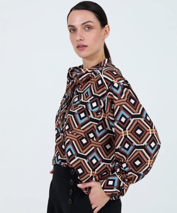 Skatie blusa estampado geometrico skatie S05B131RUS 02 e1758736546368