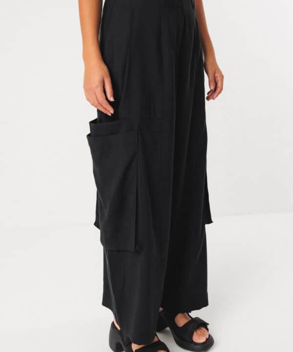 Pantalon cargo SKFK Aines negro wtr00564 2n 2 scaled e1760423956258