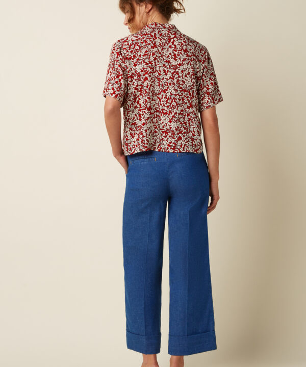 King Louie Espana blusa camisa Elsie paradis flores roja king Louie 10258 655 MB e1772311094878