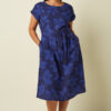 King Louie vestido midi azul Betty Loose fit dress saline King Louie 10334 489 MF e1772314896411