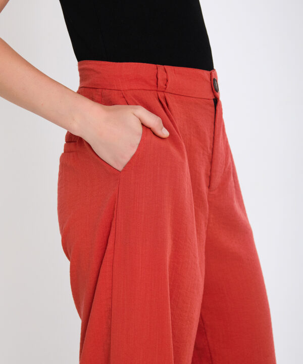 Alternative view of Pantalón SKATÏE fluido pinzas