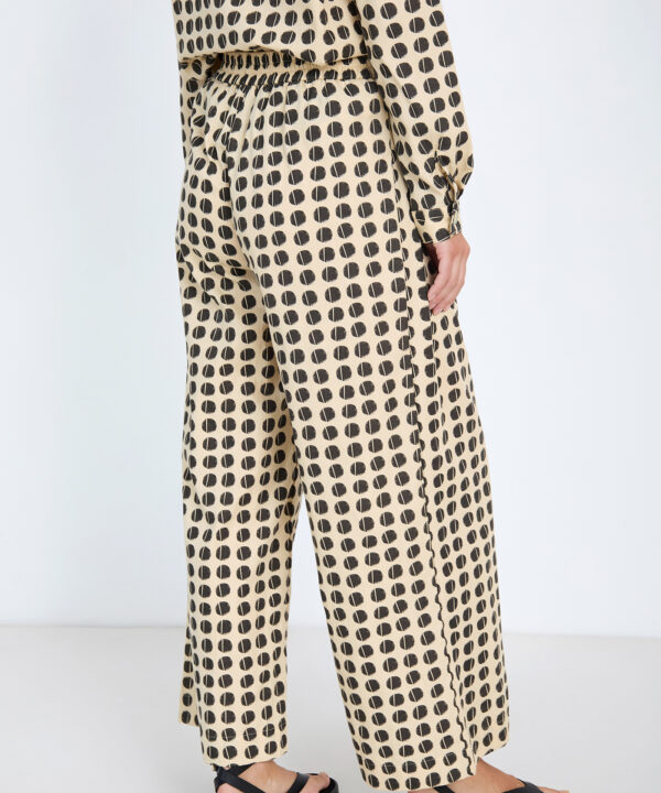 Skatie pantalon palazzo topos Skatie S95P03BLK 03 e1770574657629