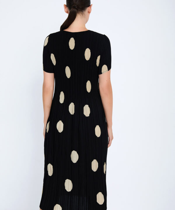 Skatie vestido lunares non iron skatie S99V05BLK 04 e1770576884395